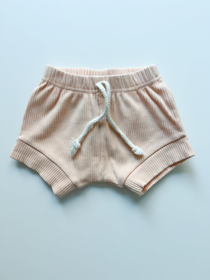 PRELOVED PEACH SHORTS - 0-3 MONTHS