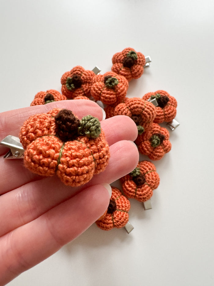 PUMPKIN CROCHET CLIPS