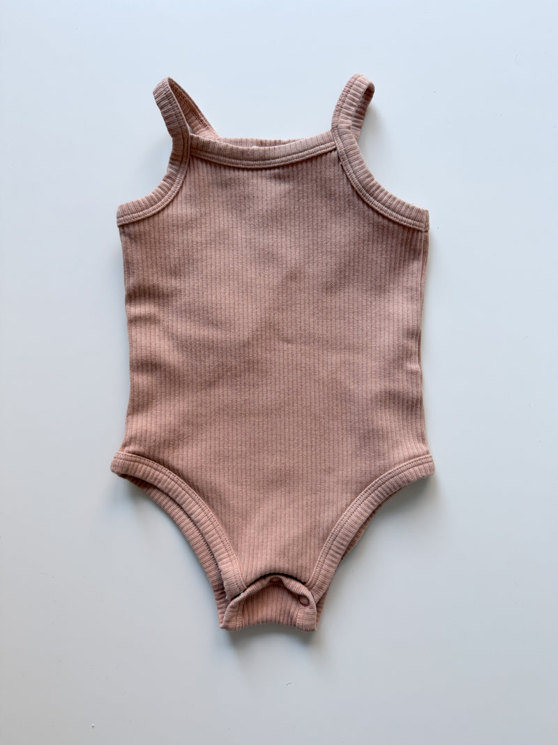 PRELOVED CLAY BODYSUIT - 0-6 MONTHS